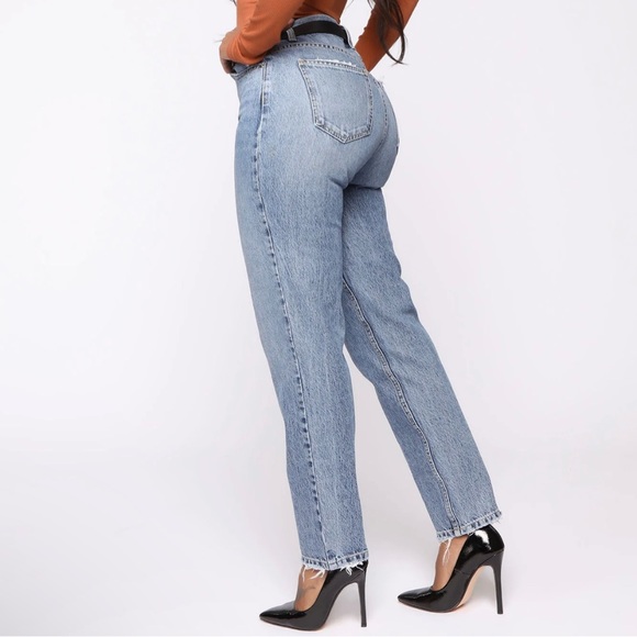 Size 14 Plus Fashion Nova Very Special High Rise Mom Jeans - Medium Wash - Picture 2 of 6